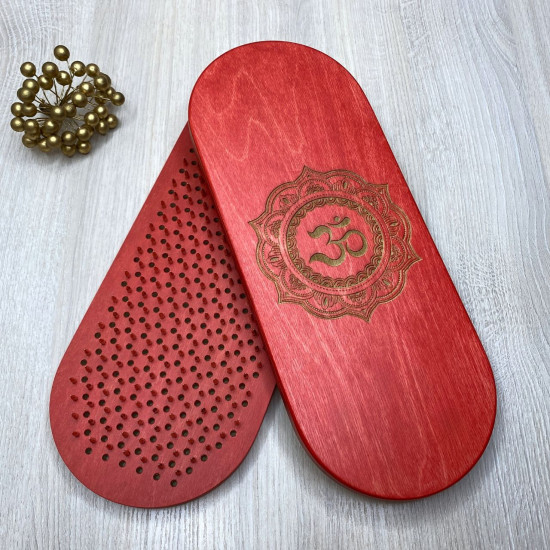 Купити Sadhu Board RED «Om sign» Pitch - 12mm по вигідній ціні в Києві, Житомирі, Україні Sadhu Board RED «Om sign» Pitch - 12mm