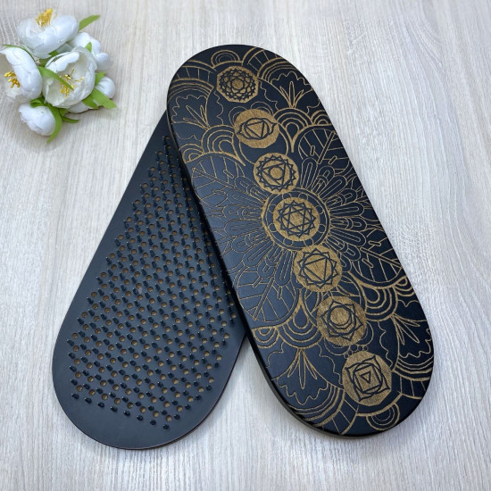 Купити Sadhu Board BLACK «Chakras» Pitch - 10mm по вигідній ціні в Києві, Житомирі, Україні Sadhu Board BLACK «Chakras» Pitch - 10mm